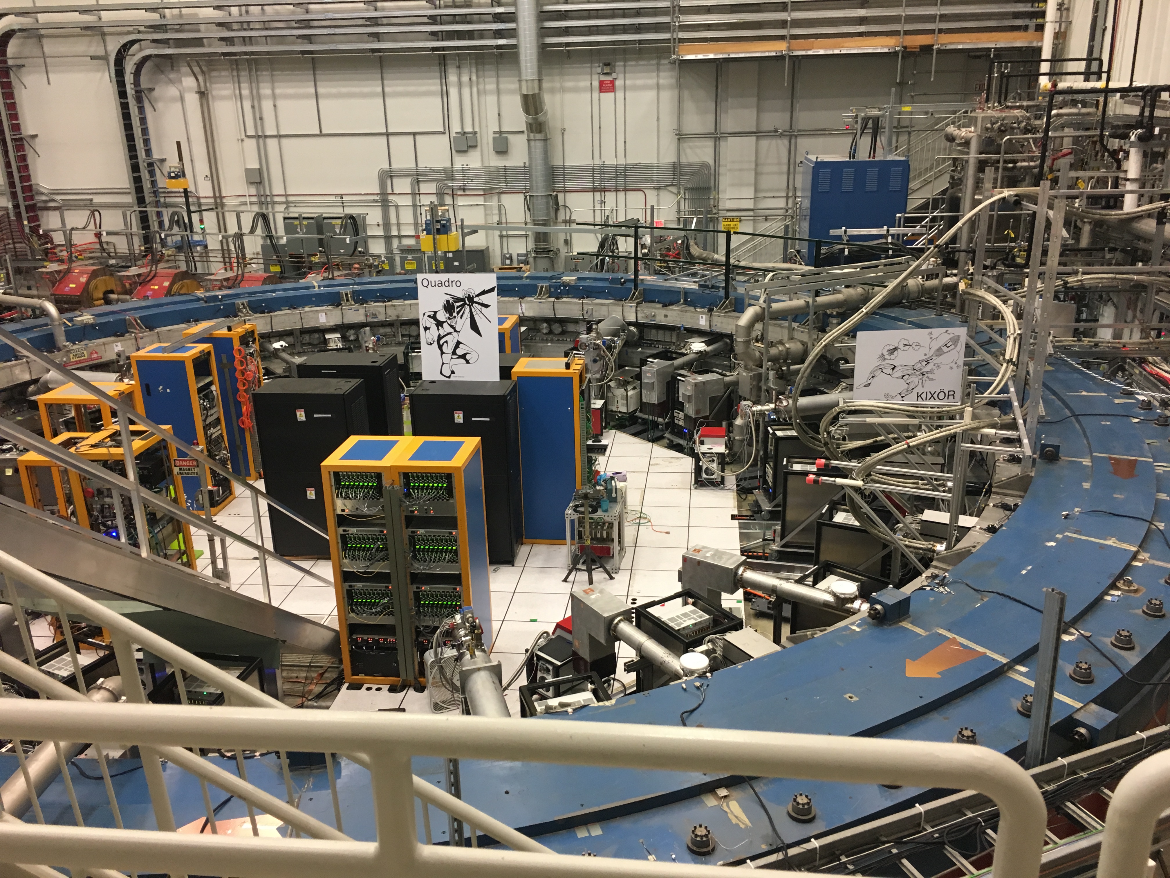 Pogled na prsten za spremanje miona u g-2 eksperimentu, Fermilab, SAD.